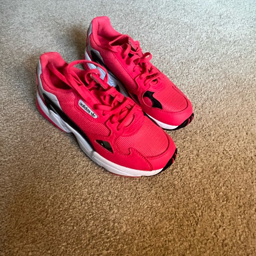 Adidas Falcon Sneakers